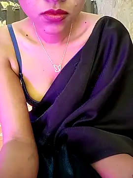 Snapshot of Bold_Quinn chatting on December 13, 8:25 pm Bold Quinn online show from December 13, 8:25 pm