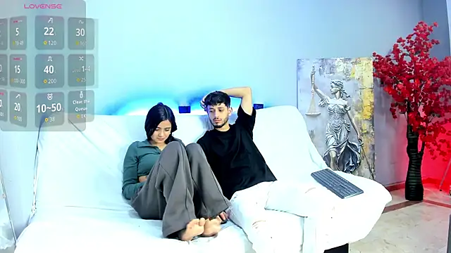 Snapshot of dracke_and_zara chatting on May 14, 12:34 pm dracke and zara online show from May 14, 12:34 pm