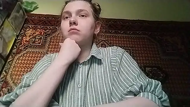 KikiBang online show from March 14, 10:32 am