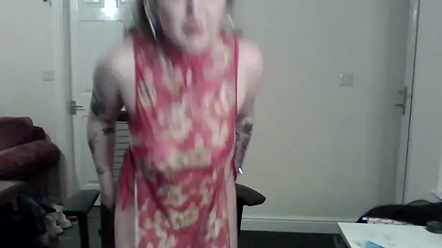 Snapshot of Persha_XX chatting on November 19, 6:41 pm Persha XX online show from November 19, 6:41 pm