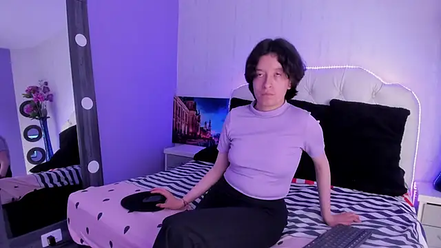 Snapshot of CoralAndOcean_ chatting on November 28, 12:41 pm CoralAndOcean online show from November 28, 12:41 pm