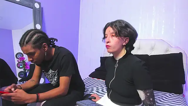 Snapshot of CoralAndOcean_ chatting on December 15, 6:01 pm CoralAndOcean online show from December 15, 6:01 pm