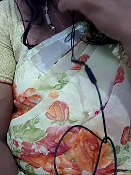 rishitamil01 online show from November 23, 12:27 pm