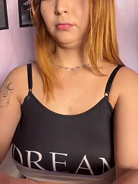 melyssaa23 online show from April 24, 2:30 pm