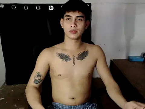 DecentGUy04 online show from November 19, 7:58 pm