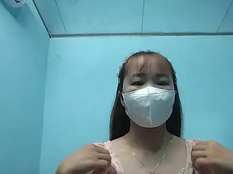 Snapshot of LinhChi09 chatting on June 11, 7:28 am LinhChi09 online show from June 11, 7:28 am