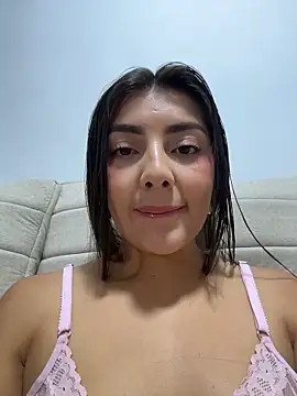 Snapshot of Sammyy_torres chatting on February 1, 11:47 pm Sammyy torres online show from February 1, 11:47 pm