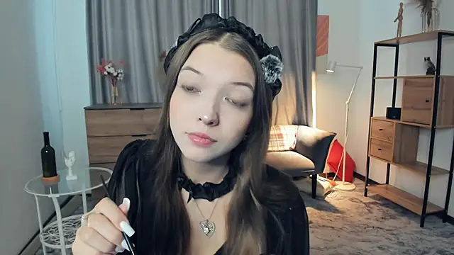 SalliePrutt online show from December 14, 7:36 am