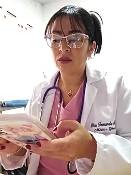 Snapshot of JustSamantha_ chatting on November 26, 12:06 pm JustSamantha online show from November 26, 12:06 pm