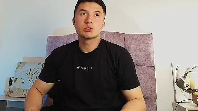 Snapshot of Ethan-Connor chatting on November 27, 7:38 pm Ethan-Connor online show from November 27, 7:38 pm