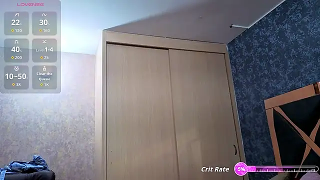 Snapshot of alicee_foox chatting on May 28, 6:49 pm alicee foox online show from May 28, 6:49 pm