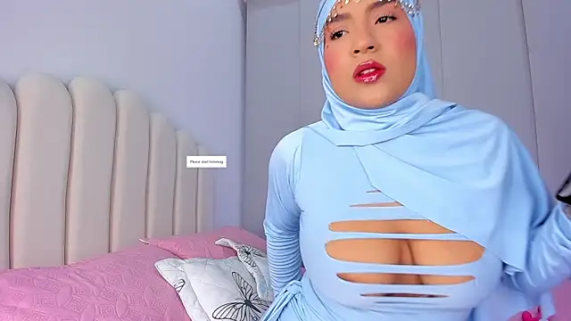 Snapshot of Amira-Zahra chatting on May 8, 10:26 pm Amira-Zahra online show from May 8, 10:26 pm