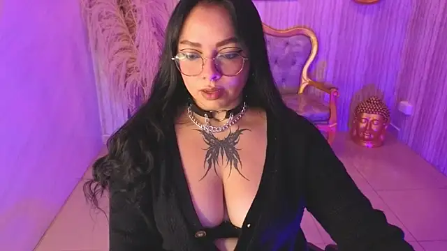 Snapshot of lexie_s chatting on December 16, 8:14 pm lexie s online show from December 16, 8:14 pm