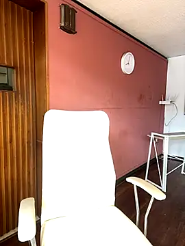 Snapshot of KyliePinkk_ chatting on November 26, 1:34 pm KyliePinkk online show from November 26, 1:34 pm