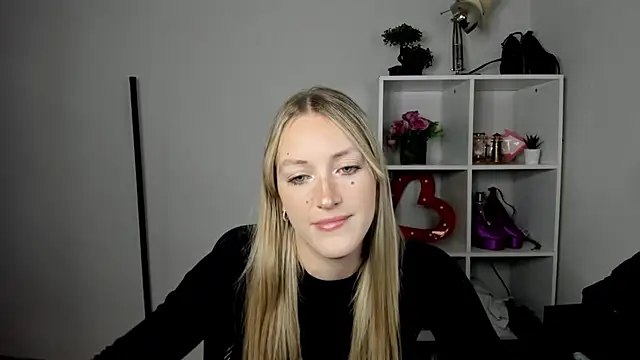 EvelynBlond online show from July 21, 12:51 pm