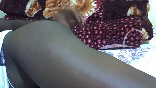 beautyfultits online show from April 3, 7:01 pm