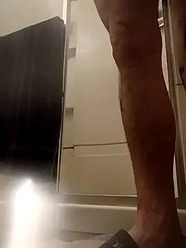 Snapshot of jbrown334 chatting on April 12, 7:57 am jbrown334 online show from April 12, 7:57 am