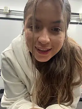 Little  Danni1 online show from May 17, 5:38 am