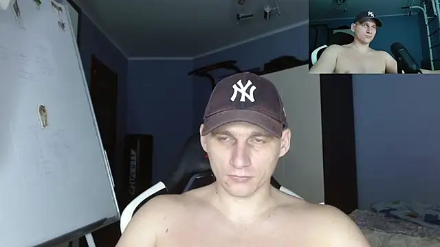 Snapshot of Poliglotjoe1 chatting on November 26, 5:52 am Poliglotjoe1 online show from November 26, 5:52 am