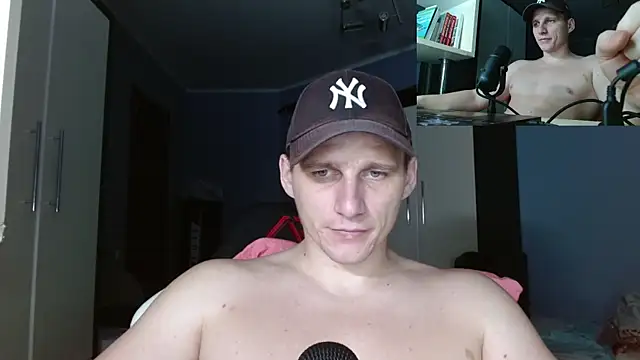 Poliglotjoe1 online show from December 21, 6:31 am