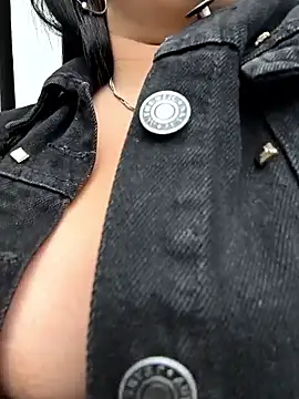 Snapshot of Kendra-daring chatting on December 14, 5:18 pm Kendra-daring online show from December 14, 5:18 pm