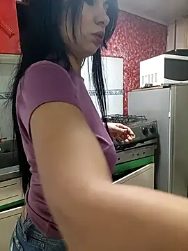 Snapshot of sarasol22 chatting on December 3, 11:03 pm sarasol22 online show from December 3, 11:03 pm