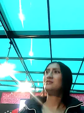 Snapshot of Marilyn_1-2 chatting on December 1, 10:48 pm Marilyn 1-2 online show from December 1, 10:48 pm