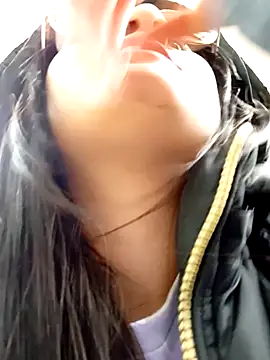 Snapshot of Marilyn_1-2 chatting on December 3, 9:57 pm Marilyn 1-2 online show from December 3, 9:57 pm