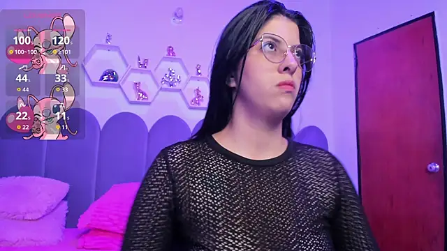 Snapshot of lunagomez24 chatting on December 14, 2:50 am lunagomez24 online show from December 14, 2:50 am