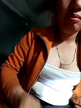 Snapshot of Jelly-squirt chatting on May 9, 11:48 am Jelly-squirt online show from May 9, 11:48 am