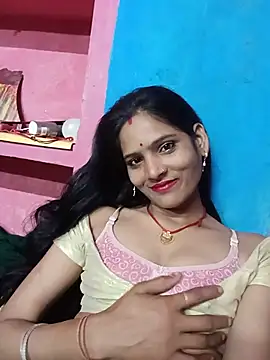 Snapshot of Rt_kinjal chatting on July 1, 10:42 pm Rt kinjal online show from July 1, 10:42 pm