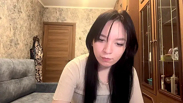 Snapshot of KiyokoEeds chatting on December 5, 2:03 pm KiyokoEeds online show from December 5, 2:03 pm