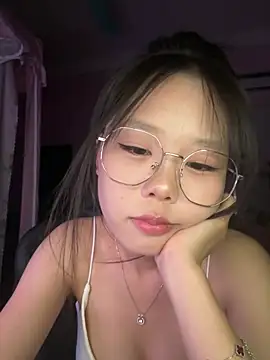 Kiee-lee online show from June 25, 4:33 pm