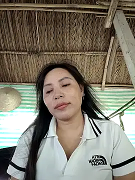 Snapshot of akura-03 chatting on December 5, 8:34 am akura-03 online show from December 5, 8:34 am