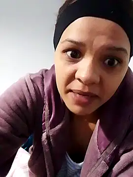 Snapshot of Cadence28 chatting on November 26, 4:35 am Cadence28 online show from November 26, 4:35 am