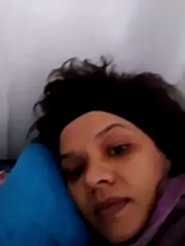 Snapshot of Cadence28 chatting on December 3, 4:31 am Cadence28 online show from December 3, 4:31 am