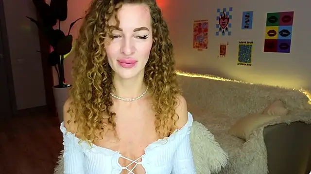 Anna  Herrera online show from March 14, 10:15 pm