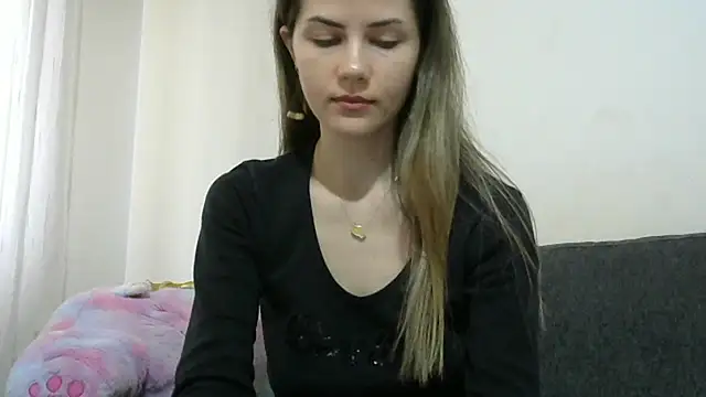 Erii18 online show from December 17, 12:00 pm