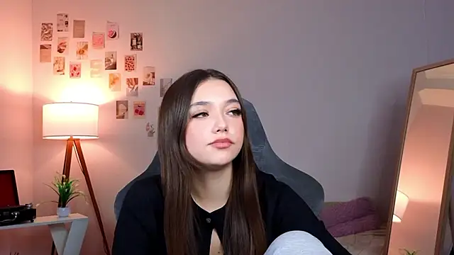 Vexorine online show from February 5, 5:39 pm