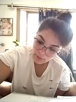 YouladyVidal online show from November 24, 4:40 pm