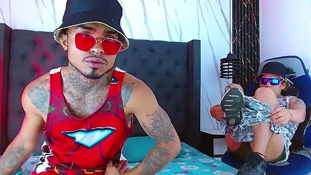 Snapshot of Hot_Latino_x chatting on November 23, 1:55 pm Hot Latino x online show from November 23, 1:55 pm