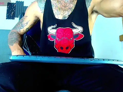 Hot Latino x online show from February 7, 7:17 pm