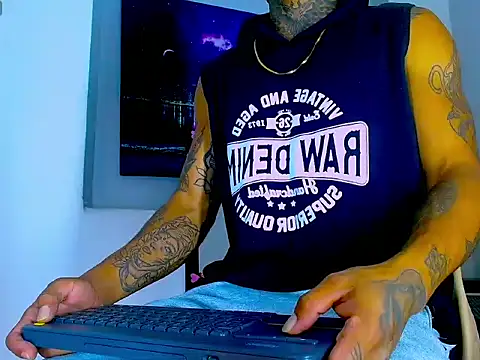 Hot Latino x online show from February 24, 12:47 pm