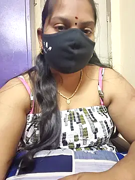 Snapshot of Paru_Tamil_Ponnu chatting on November 28, 5:54 am Paru Tamil Ponnu online show from November 28, 5:54 am