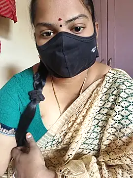 Snapshot of Paru_Tamil_Ponnu chatting on December 19, 9:27 am Paru Tamil Ponnu online show from December 19, 9:27 am