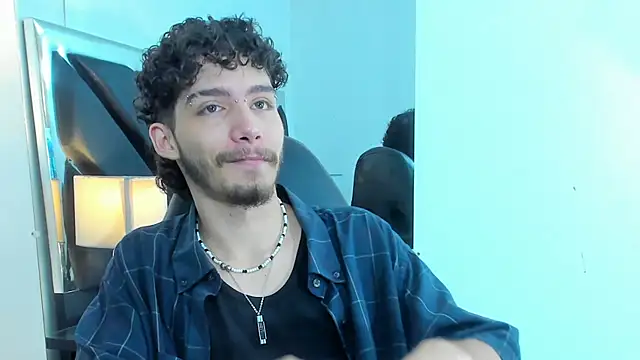 Snapshot of JojoBraando chatting on November 26, 10:44 pm JojoBraando online show from November 26, 10:44 pm