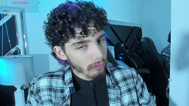 Snapshot of JojoBraando chatting on December 16, 12:48 am JojoBraando online show from December 16, 12:48 am