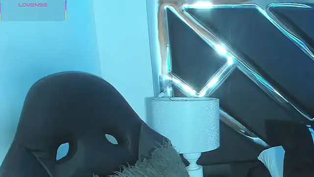 JojoBraando online show from December 22, 11:57 pm