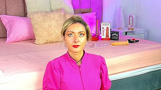 Lunitaa Diva online show from December 19, 2:57 pm