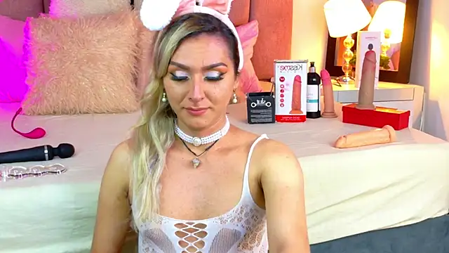 Lunitaa Diva online show from February 7, 3:16 pm